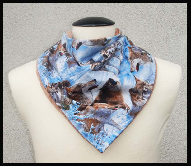 Rogey BANDANA - WOLVES